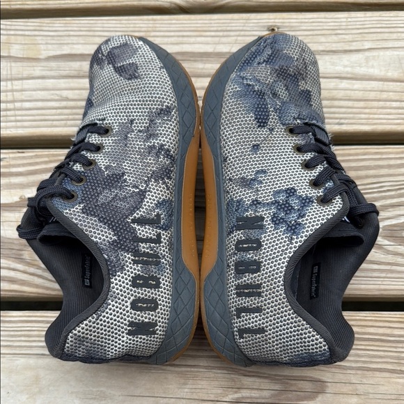 NOBULL Size 9.5 Black and Gray Athletic Shoes with Digital Camo - Picture 6 of 11